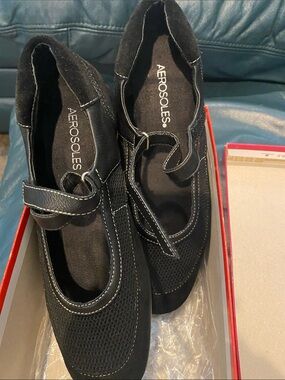 AEROSOLES Black Mary Jane Flat Loafers with Strap